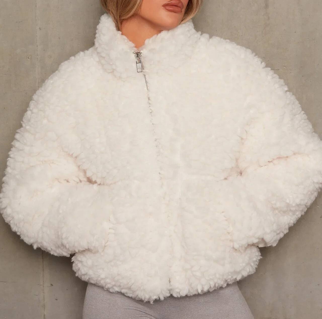 Winter Clothing Taiwan - 2026 Autunno Inverno Abbigliamento in pelliccia