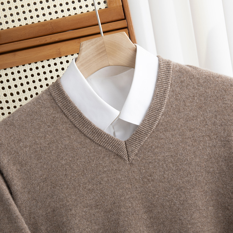 Prima linea di abbigliamento u - Winter Clothing Line recensione e prezzo