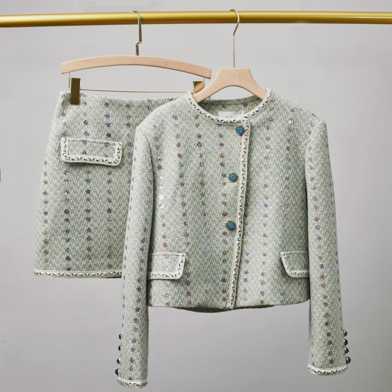 Abito da donna elegante in twe - Winter Clothing Line recensione e prezzo