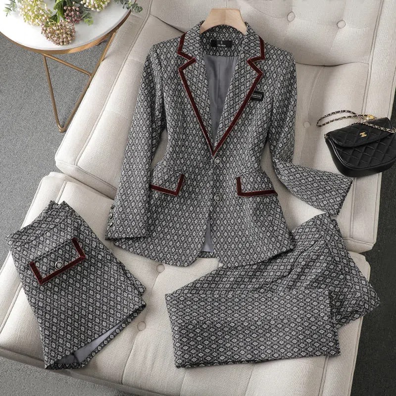 Completo da donna elegante da  - Jack Winter Clothing recensione e prezzo